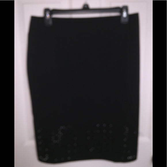 Skirt - Picture 2 of 5